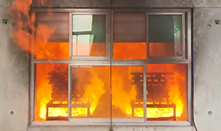 아파트 발코니 방화스크린 화재재현실험